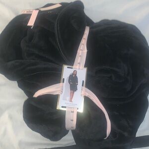 Brand new Victoria’s Secret robe